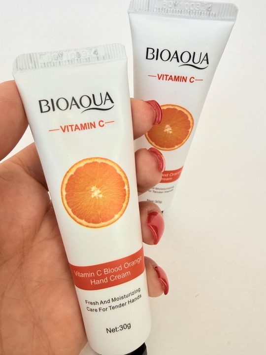 کرم مرطوب کننده دست تیوپی ویتامین C و پرتقال خونی VITAMIN C بیوآکوا BIOAQUA