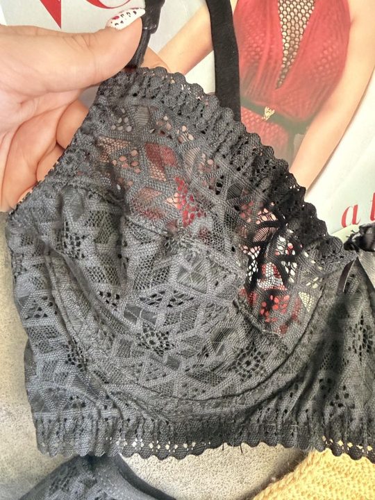 ست شورت و سوتین ژوبین